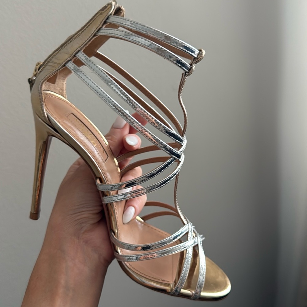 Great condition sandal silver and gold